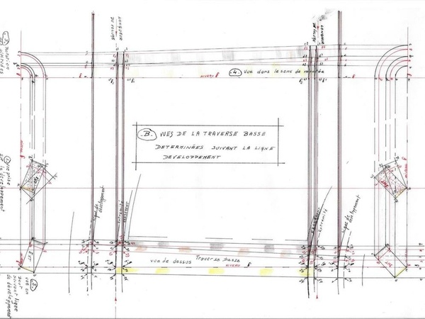 B- Vues de la traverse basse déterminées suivant la ligne de développement