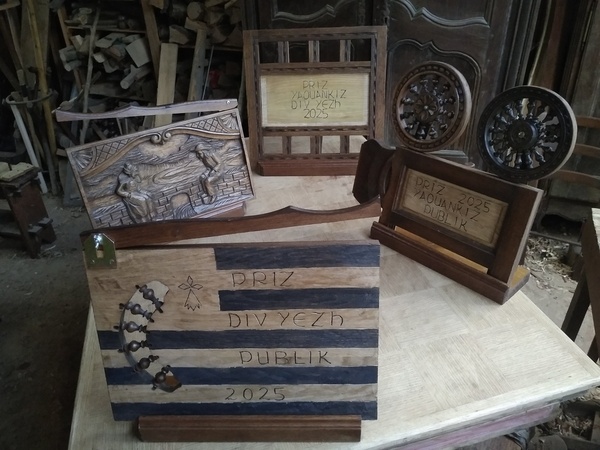 Trophées pour une asso.