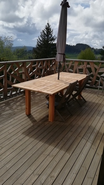 Table extérieure cèdre