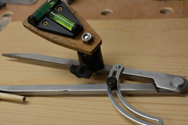 Compas à fuste (enfin presque)