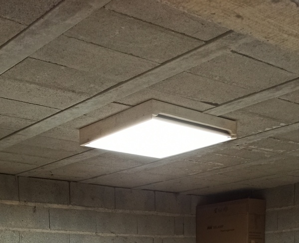 Cadre panneau led bois de palette