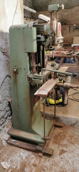 Mortaiseuse à chaîne LIENARD BAMBI 25 – sur bâti fonte – triphasé