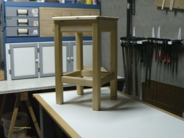 Un petit tabouret