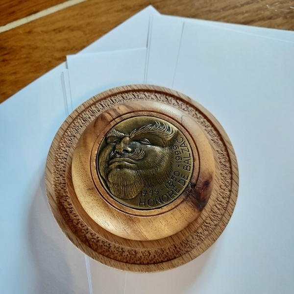 Presse-papiers Honoré