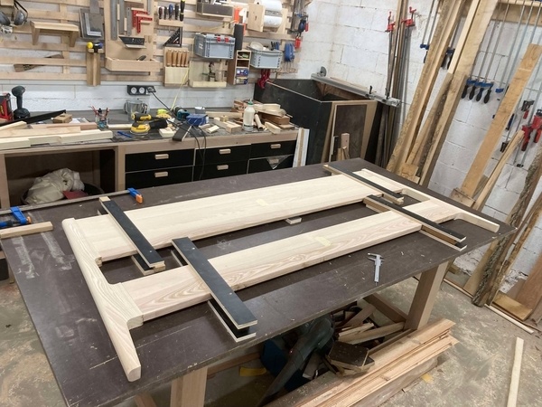 Gabarit d'assemblage pour longue pièce