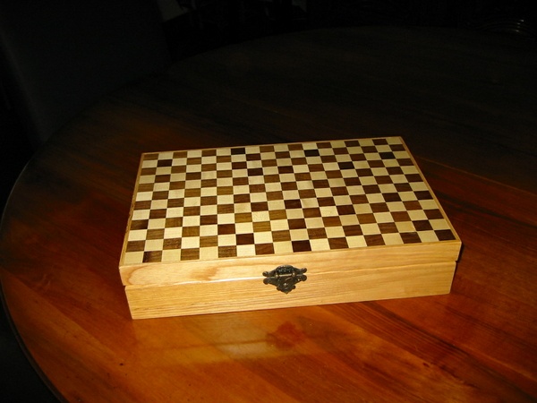 Boîte à tisanes façon boîte de jeux