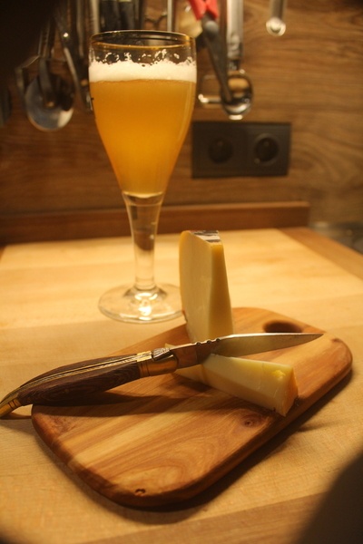 Planche à découper en cerisier