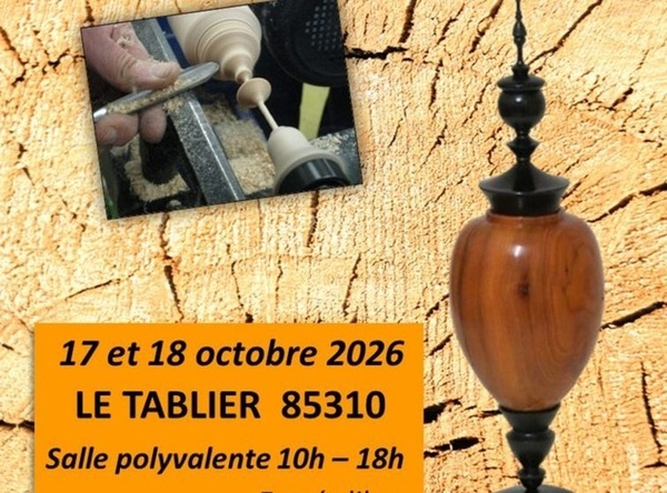 Exposition et démonstration de tournage sur bois
