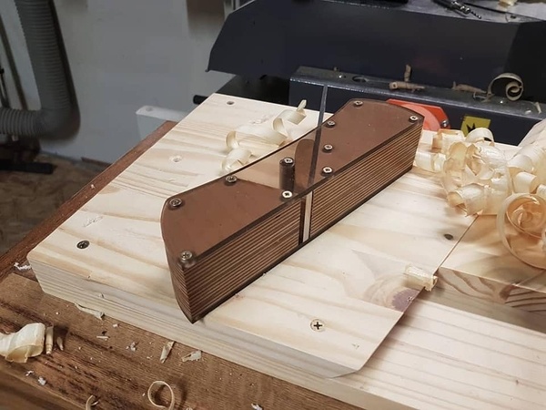 Rabot Plexi et Multiplis