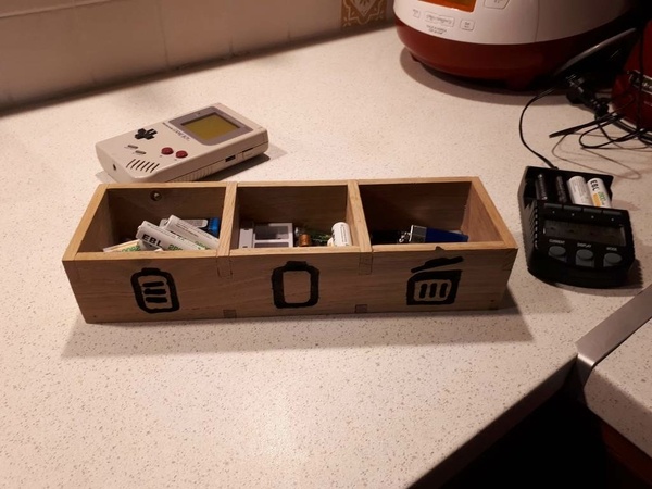 Une boîte pour trier les piles