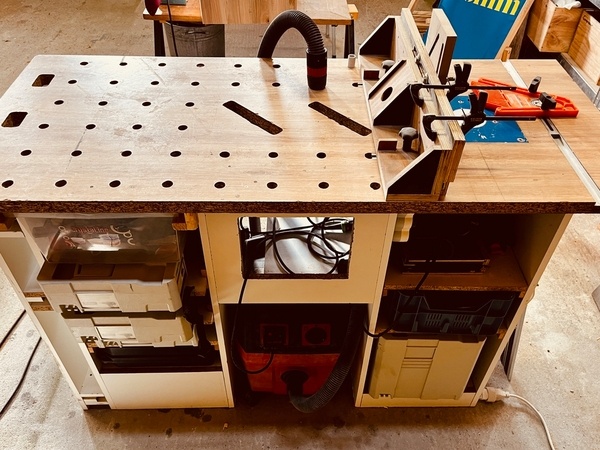 Établi copains des copeaux