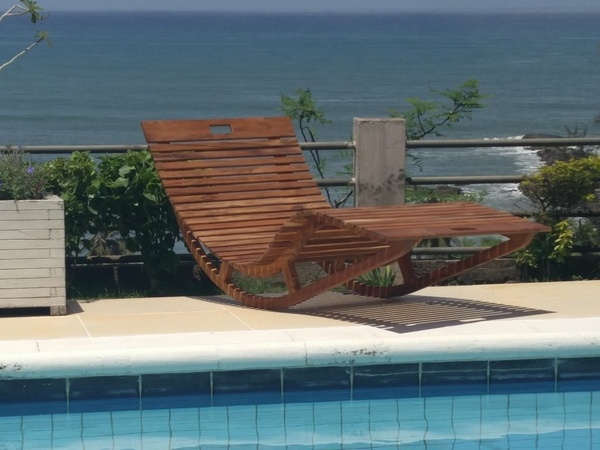 La nouvelle version en teck