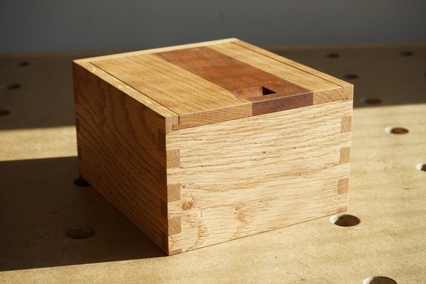 Une Petite Boîte à Chaussons (v2)