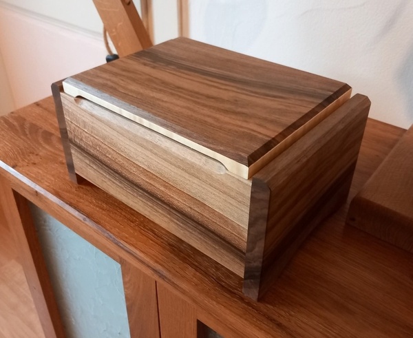 Un coffret à bijoux pour ma femme