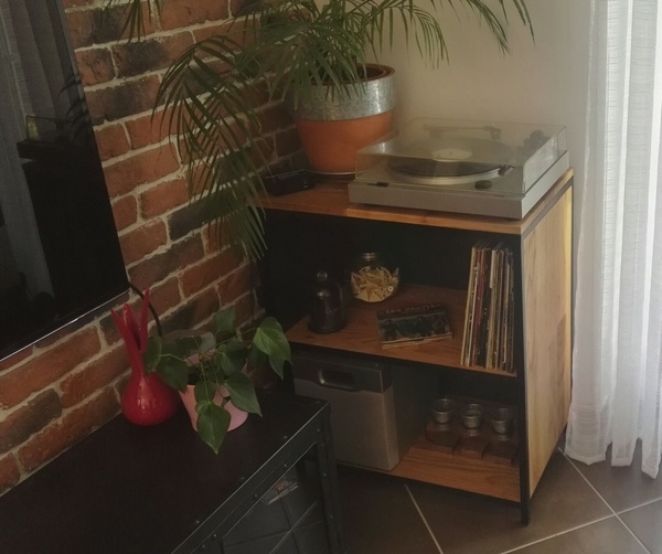 Meuble platine disques vinyls