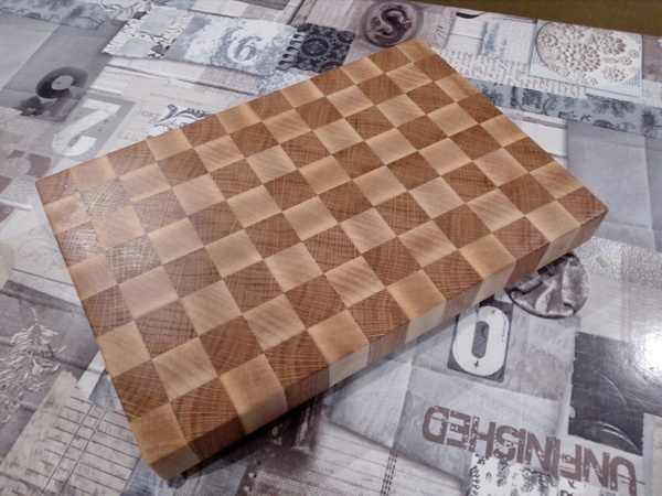 Planche à découper en bois de bout