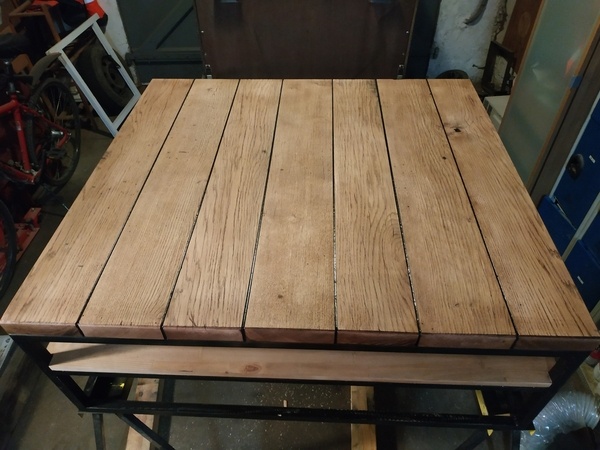 Table basse industrielle chêne massif, pin et acier