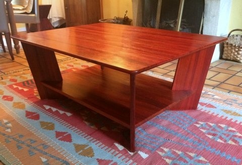 Table basse en padouk