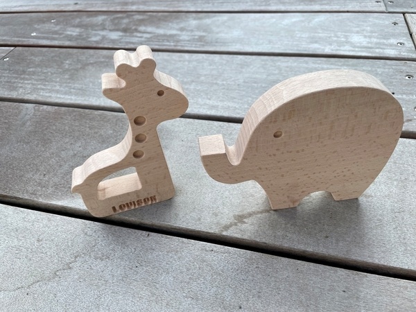 Jouets enfant girafe et éléphant