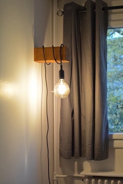 Poutre pour supporter une lampe pendante