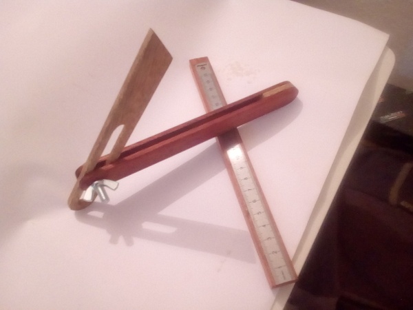 La fausse équerre de dimanche matin