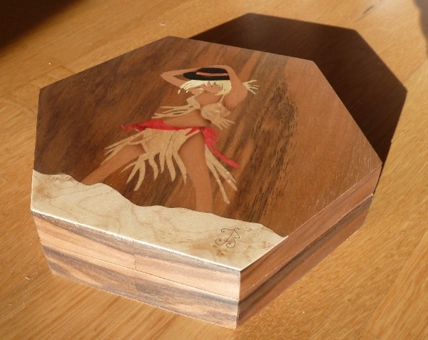 Boîte à bijoux (2014)