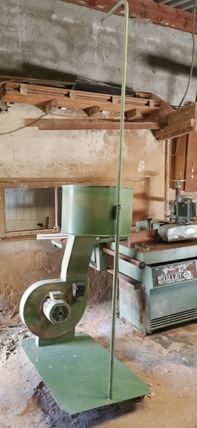 Aspirateur à copeaux / sciure pour atelier bois – triphasé sur chariot