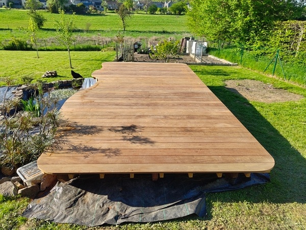 Terrasse IPE sur vis de fondation