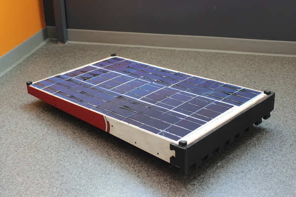 Voiture Solaire... avec un peu de bois