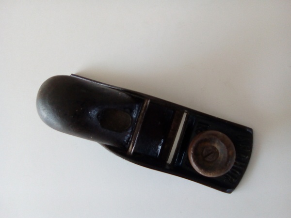 Petit rabot suédois