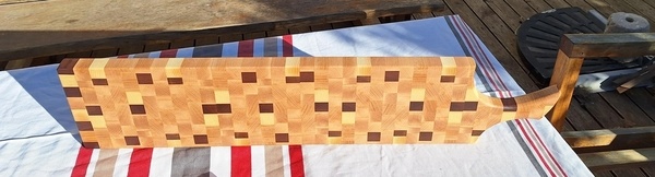 Planche apero en bois debout