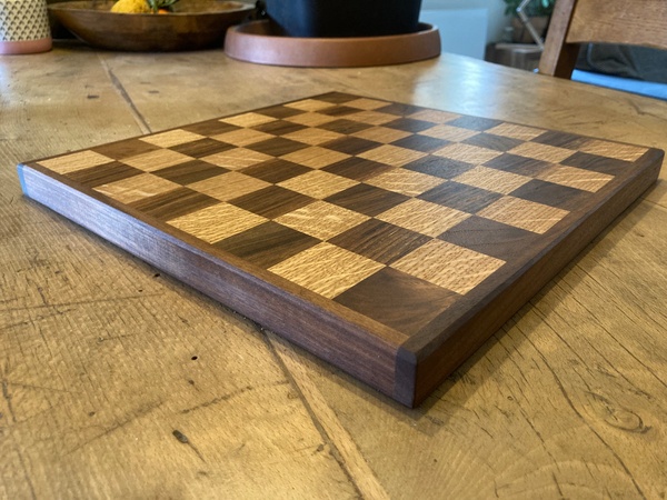 Echiquier en chêne et noyer