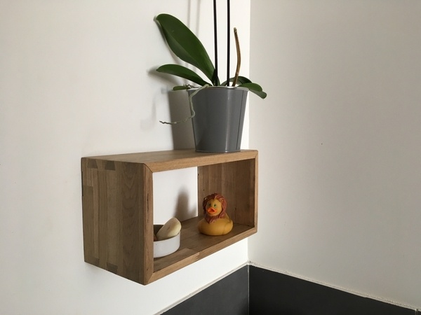 Étagère à queues d’aronde