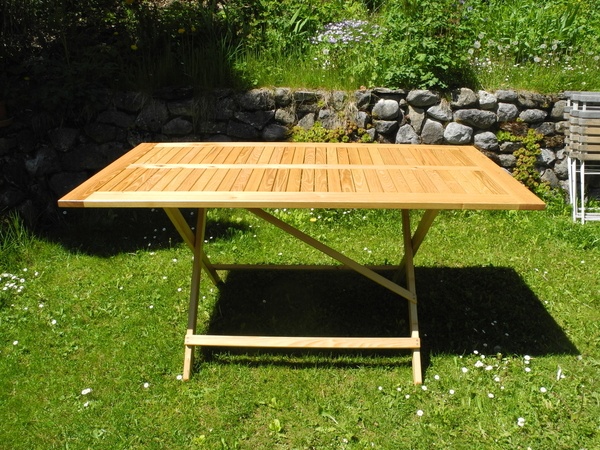 Table de jardin