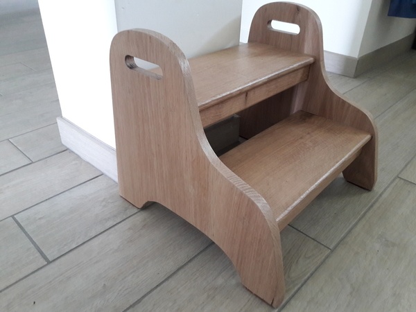 Marchepied en chêne massif