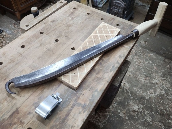 Restauration d'un paroir et fabrication de son précieux