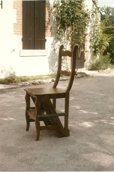 Chaise escabeau