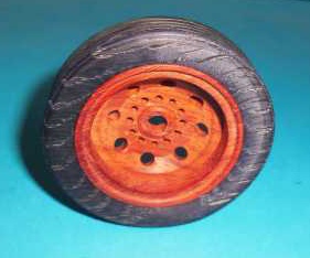 Fabrication de roue de véhicule, camion, tracteur etc...