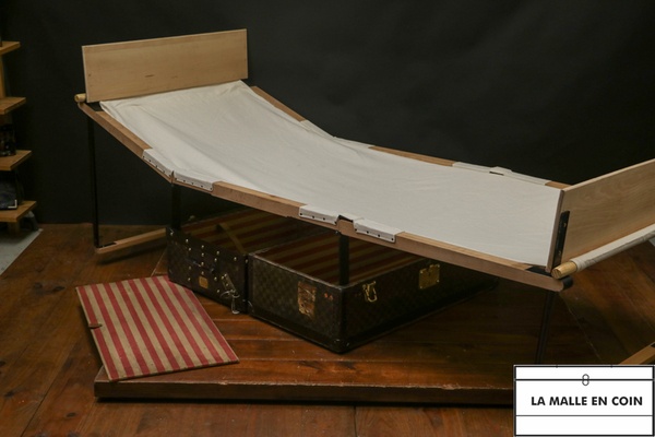 Reconstruction d'une malle lit