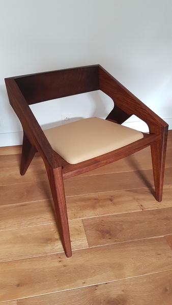 Reproduction de la "Hank Chair" de Jory Brigham