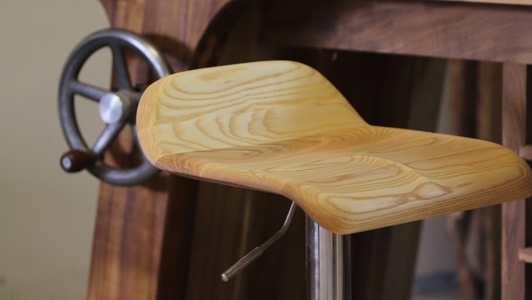 Trois tabourets de Bar