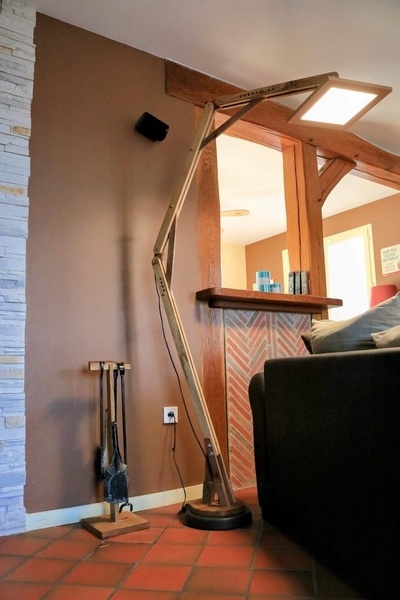 Lampe de salon articulée