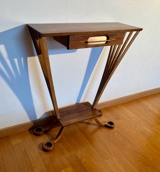 Console "éventail", noyer et chêne