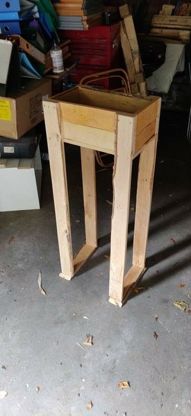 Jardinière sur pied