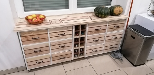 Rangement cuisine en bois de palette
