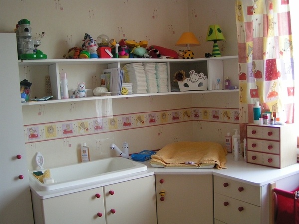 Meuble bébé "tout en un"