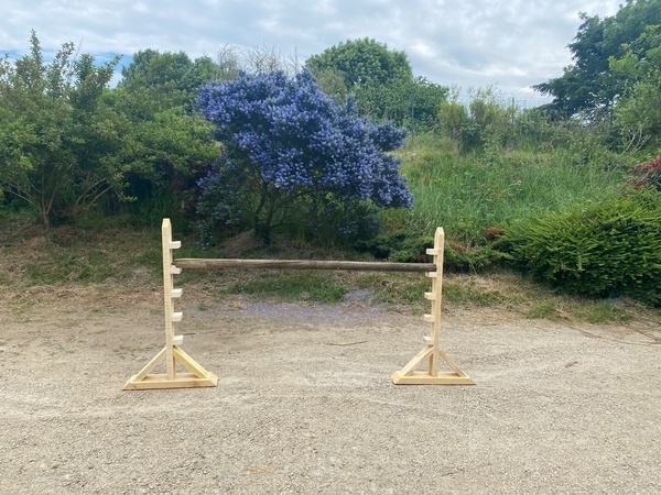 Chandeliers pour sauts d’obstacles