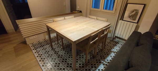 Table à manger extensible en frêne brut