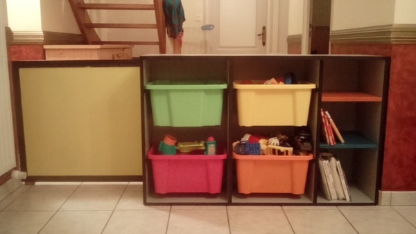 Meuble d'entrée d'une salle de jeu