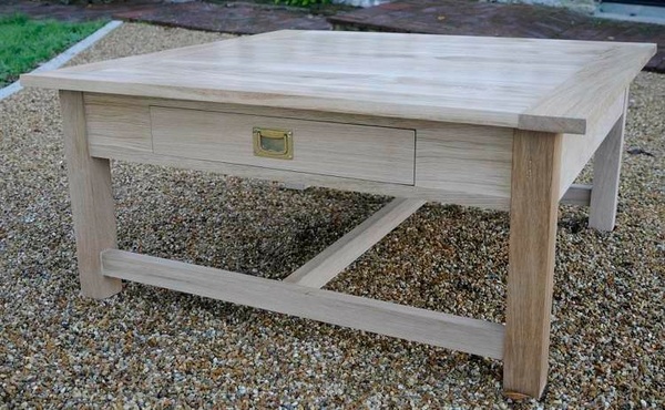 Première table basse en chêne
